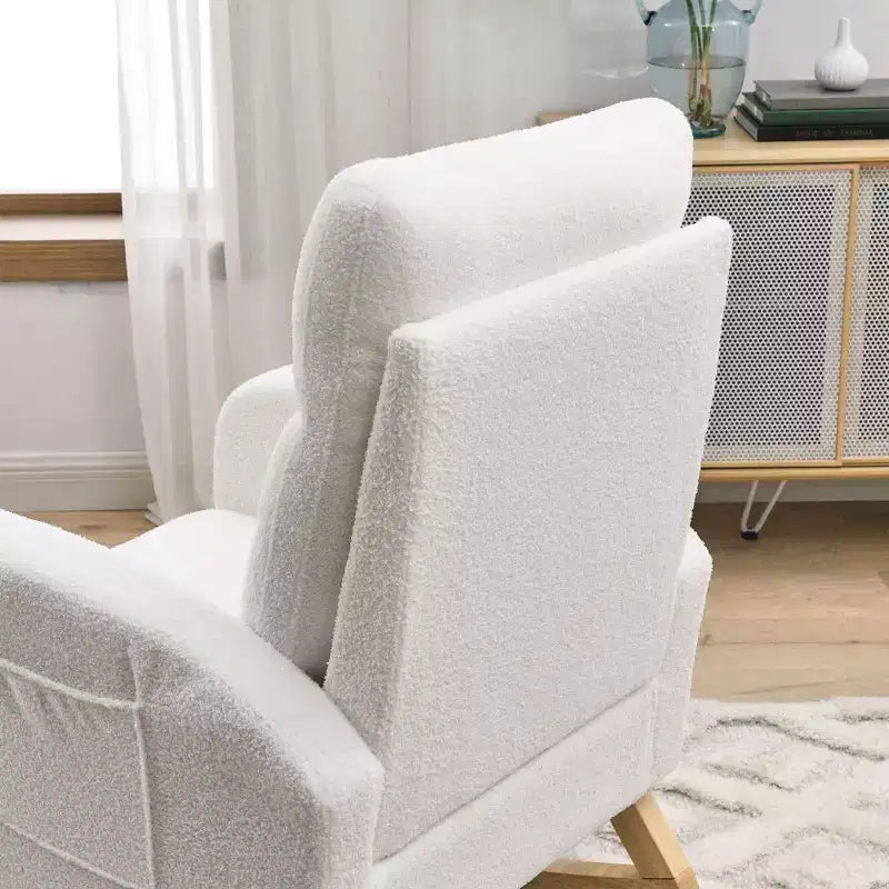 Fauteuil à bascule rembourré à dossier haut moderne avec 2 poches de rangement latérales – 70 cm