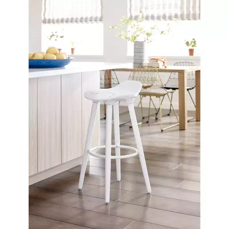 Tabourets de bar modernes à dossier bas – Blanc, pieds en bois, capacité de 120 kg, lot de 2