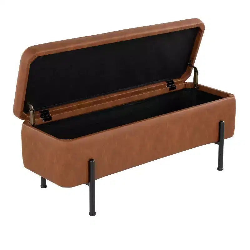 Banc rembourré Daniella – Structure en acier noir avec assise en cuir PU couleur camel